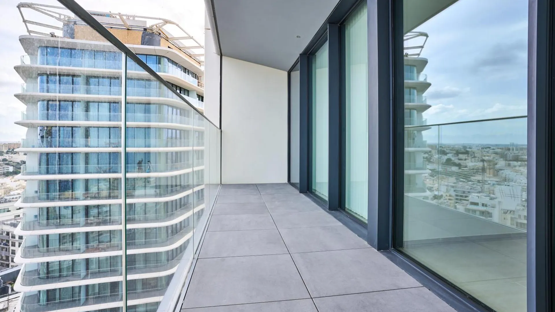 Mercury One Bedroom Haven With Fantastic Views Saint Julian's Malta