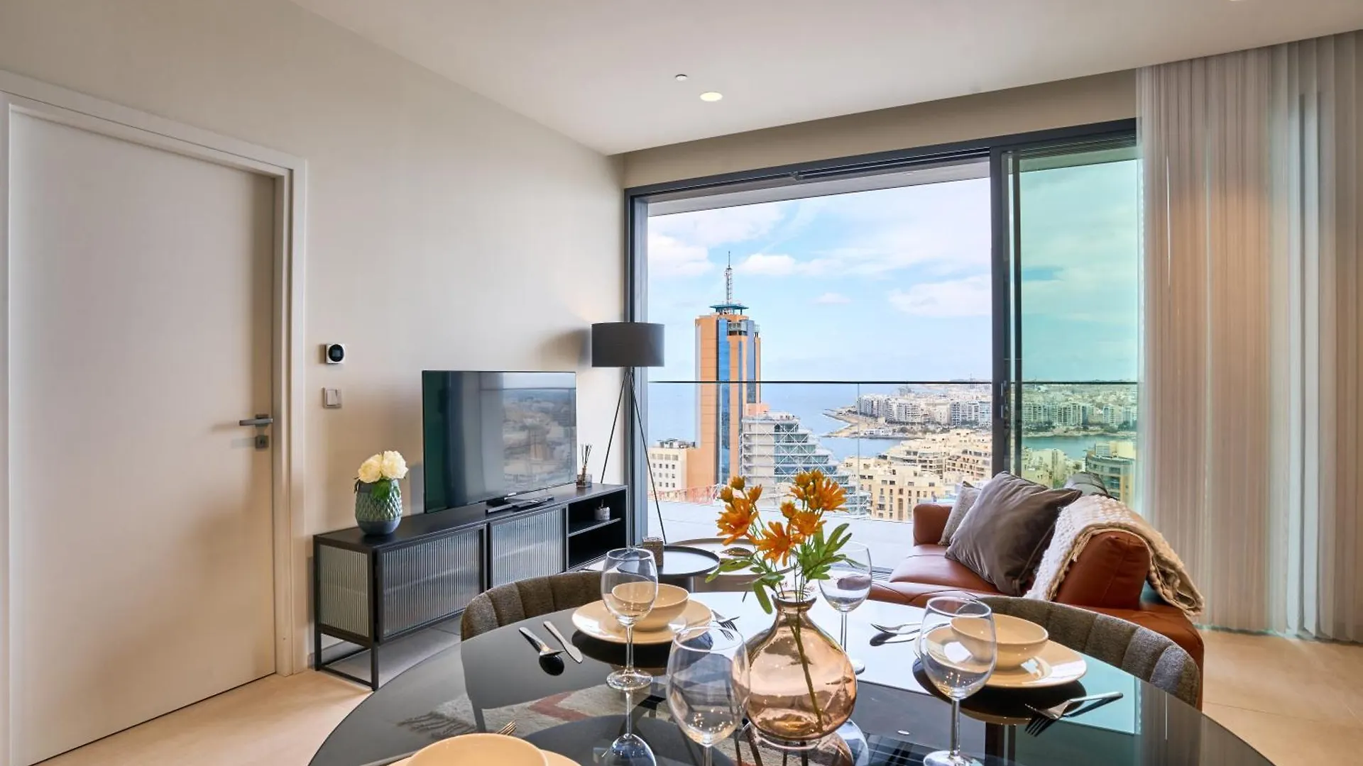 Mercury One Bedroom Haven With Fantastic Views St. Julian's